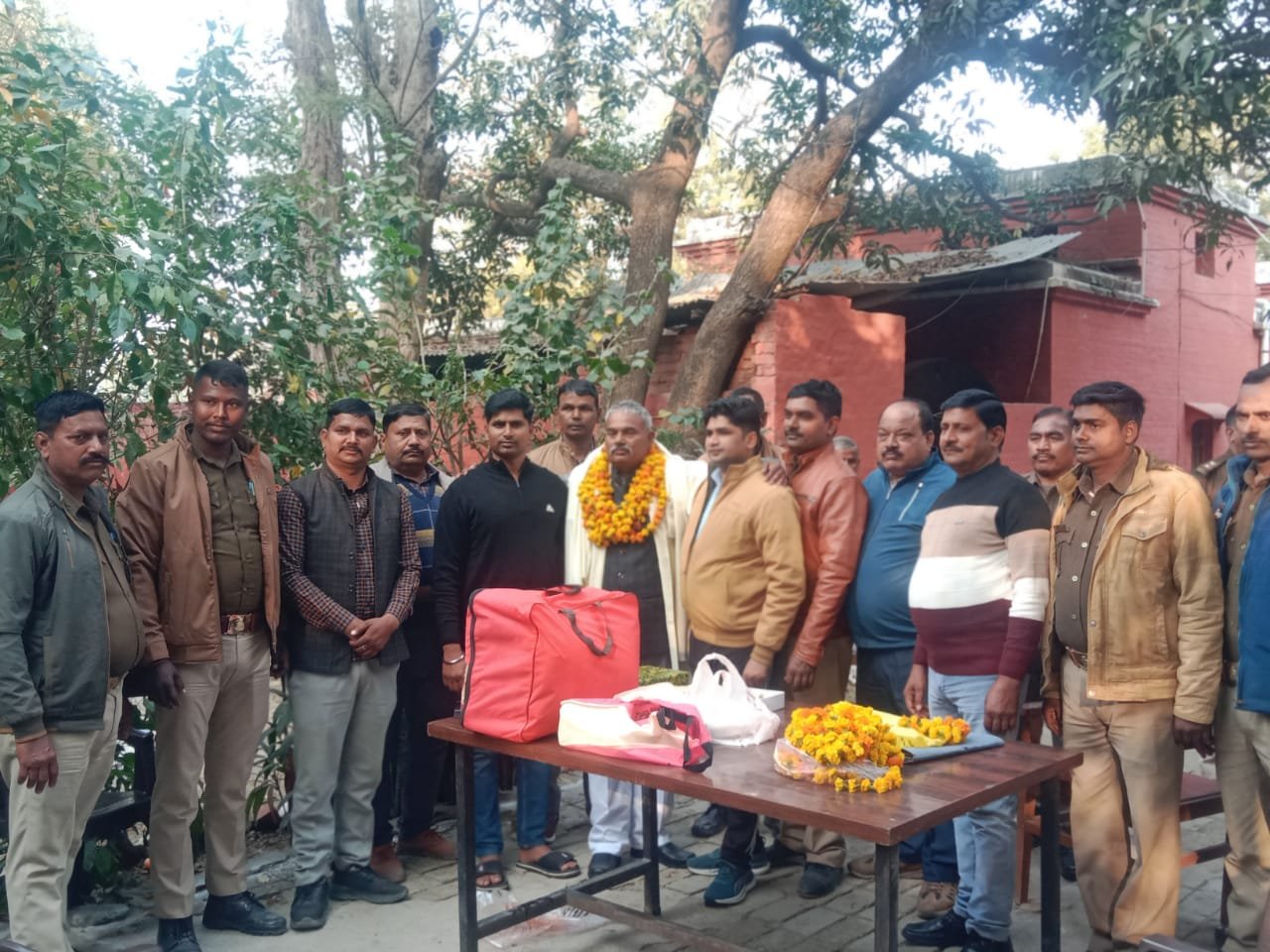 होमगार्ड कंपनी कमांडर रामसेवक यादव को भावभीनी विदाई, 35 वर्षों की सेवाओं को किया सलाम