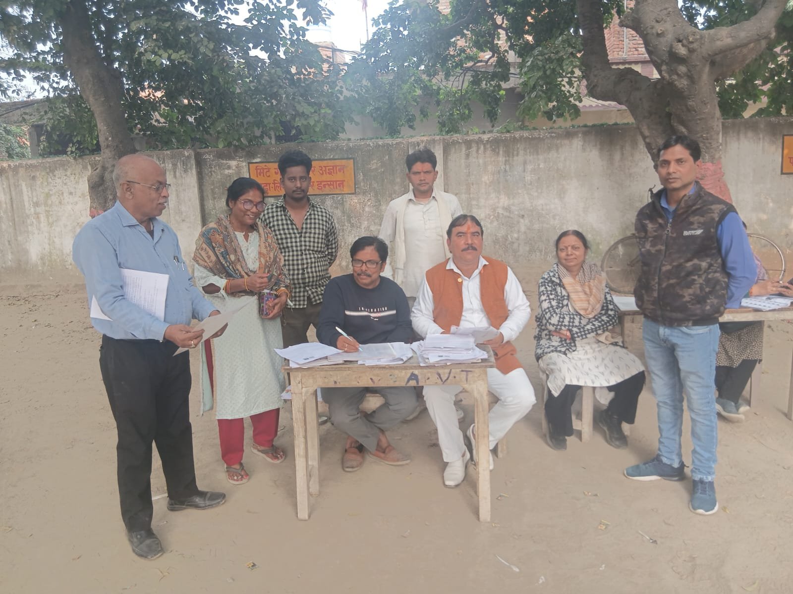 अटल मिशन मोदी (भाजपा) प्रदेश अध्यक्ष गोपाल शुक्ला ने भरवाए SIR फॉर्म, संगठन को मजबूत बनाने पर दिया जोर