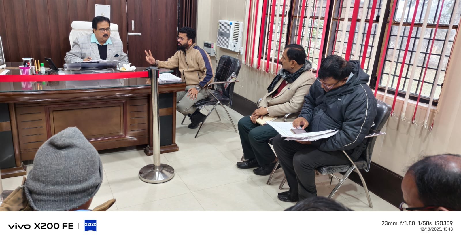 सर्दी के प्रकोप को देखते हुए एसडीएम ने मातहतों को दिए दिशा-निर्देश