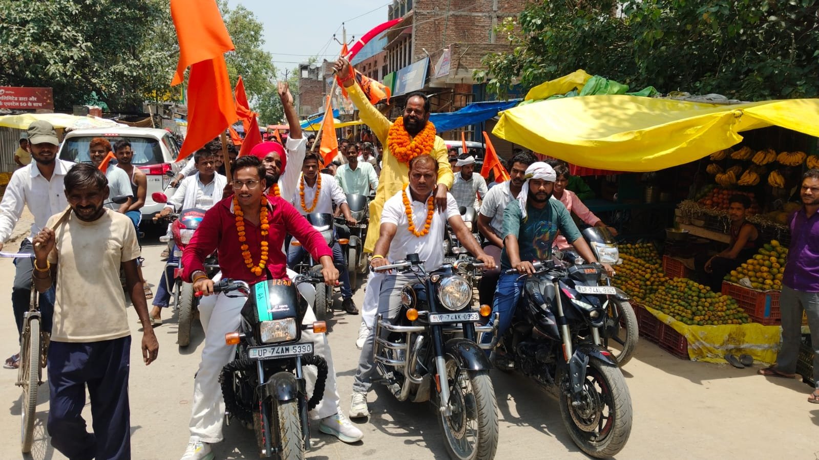 सिकंदरपुर में महाराणा प्रताप की स्मृति में निकाली गई भव्य विशाल रैली, उमड़ा जनसैलाब